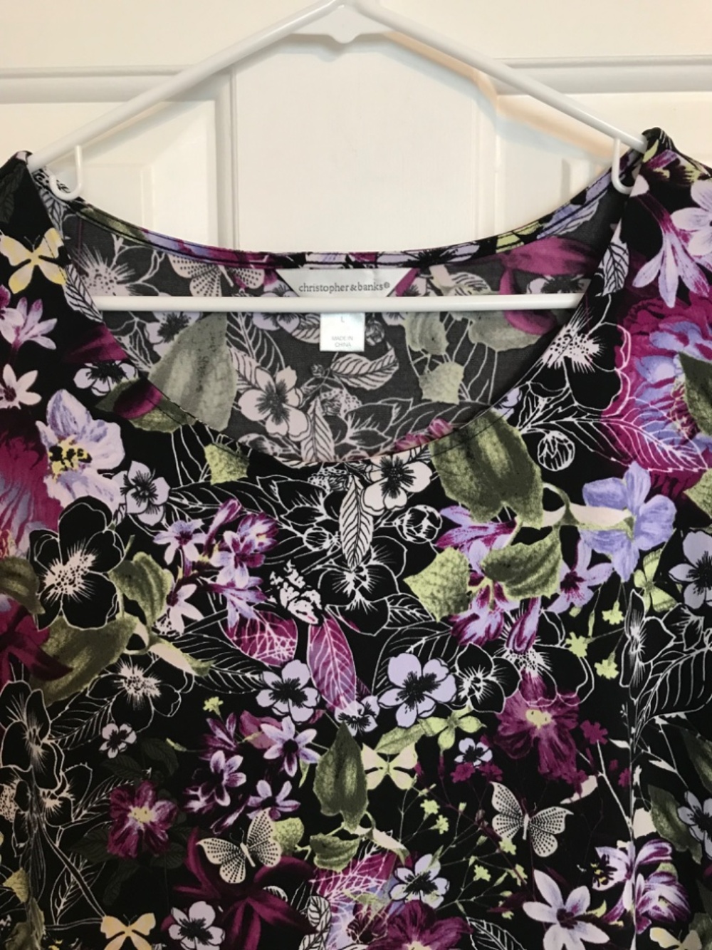 Christopher & Banks Floral Ruched Side Short Sleeve Knit Top Size L Black - Picture 3 of 5